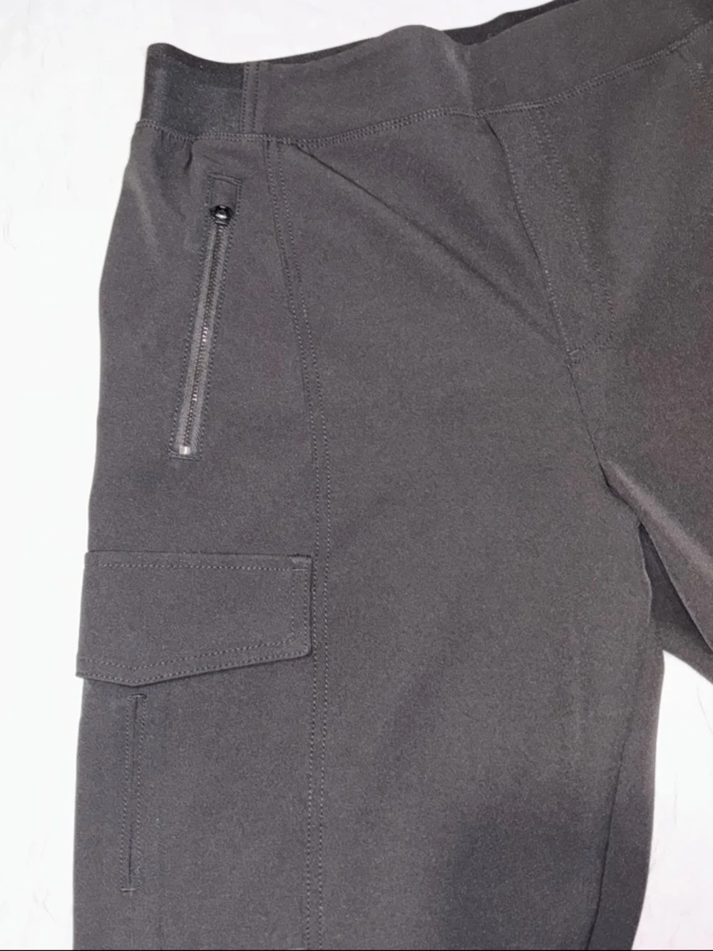 Athleta Endless High Rise Women’s Black Cargo Pants - Picture 6 of 12